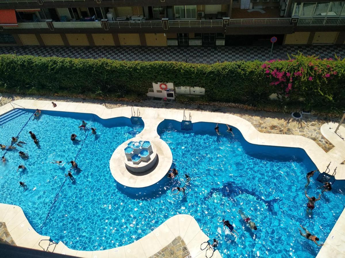 Apartamento Ronda 4 Boliches Primera Linea De Playa Фуeнхирола Екстериор снимка