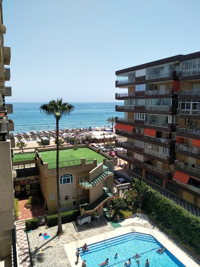 Apartamento Ronda 4 Boliches Primera Linea De Playa Фуeнхирола Екстериор снимка
