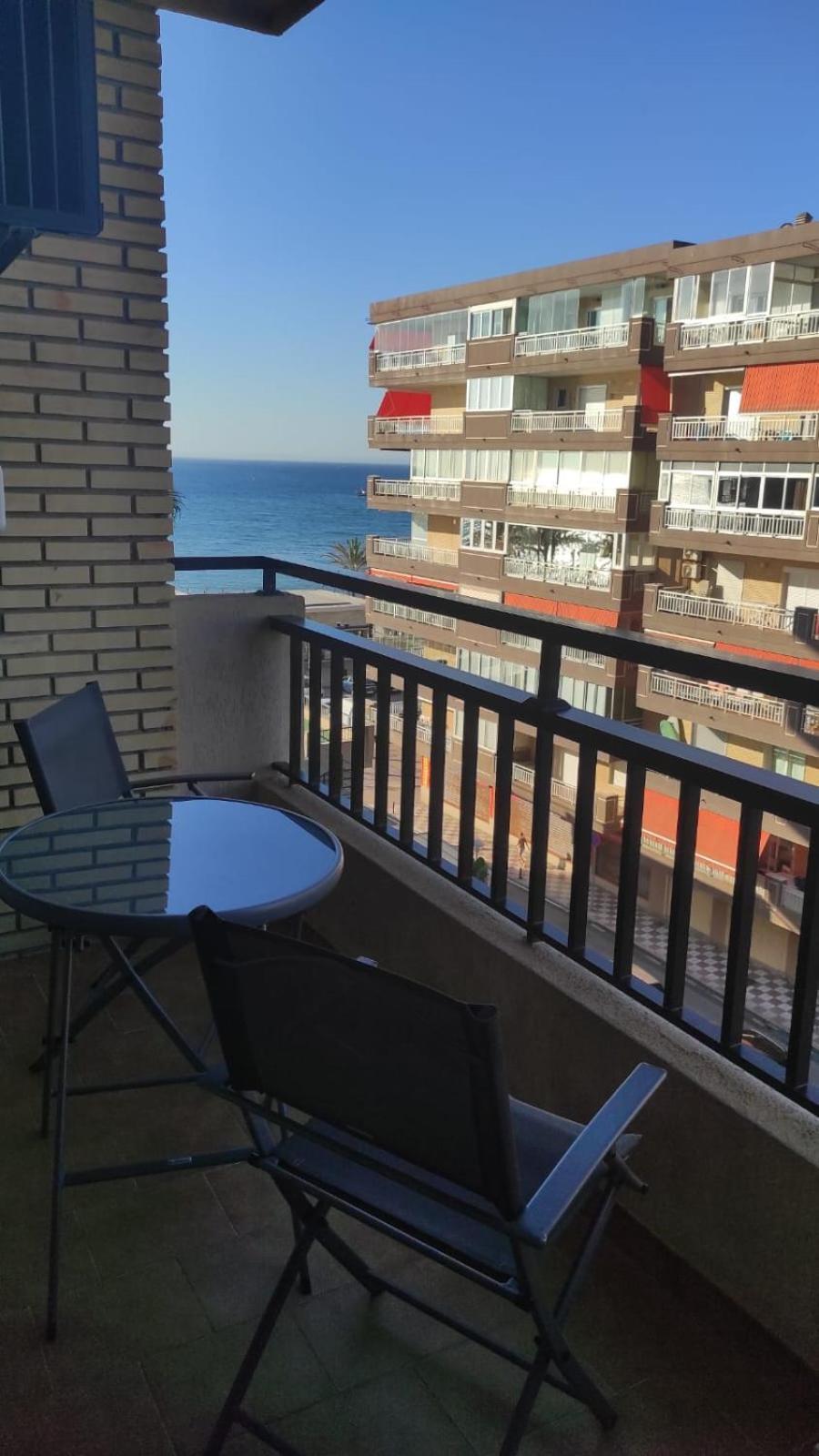 Apartamento Ronda 4 Boliches Primera Linea De Playa Фуeнхирола Екстериор снимка